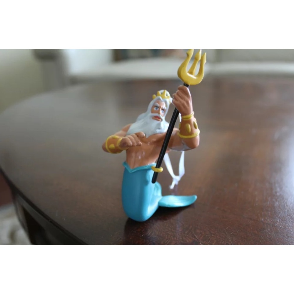 New Disney’s The Little Mermaid Ornament Set - Picture 5 of 8